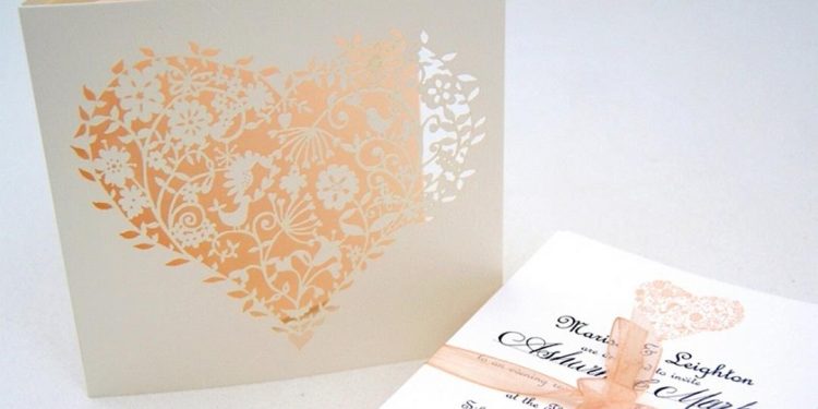 Ý nghĩa đằng sau của việc tặng thiệp chúc mừng