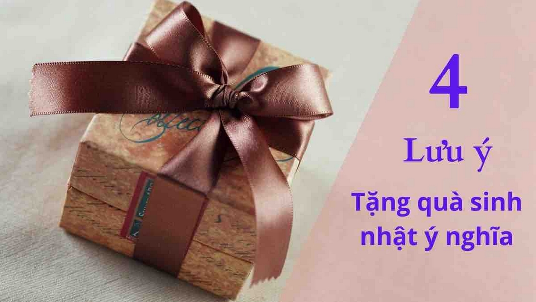 Tìm kiếm ở các cửa hàng quà tặng