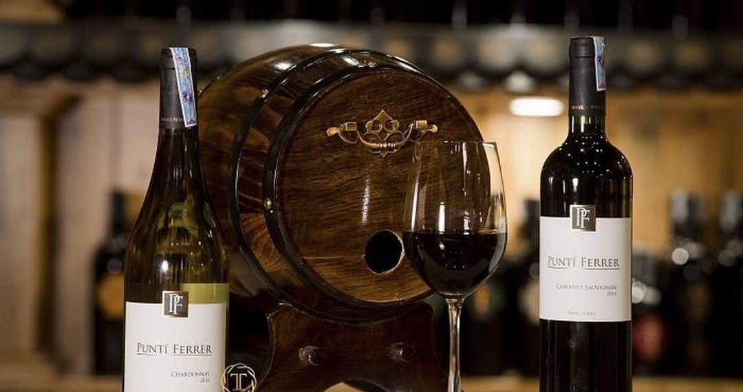 Rượu vang - thức uống thích hợp làm quà tặng