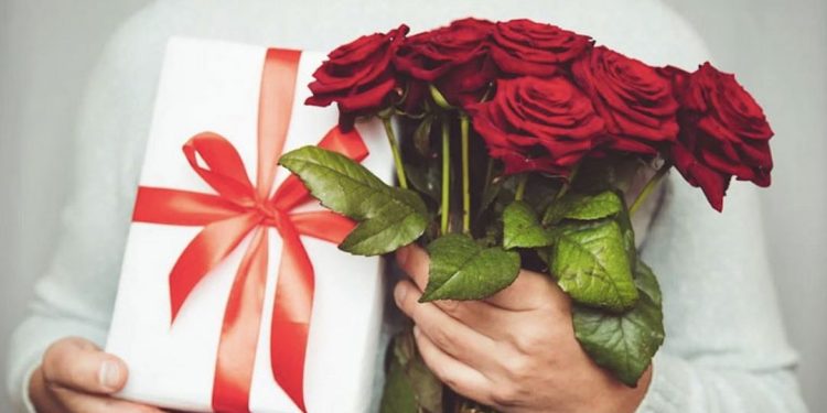 Hoa hồng là một biểu tượng của tình yêu và sự thân thiện